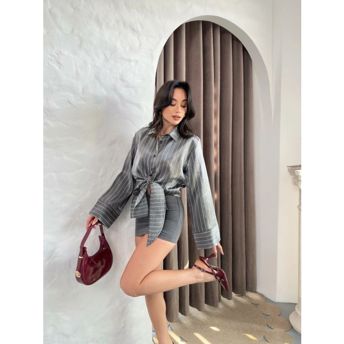 Bağlama Detaylı Çizgili Crop Gömlek Gri