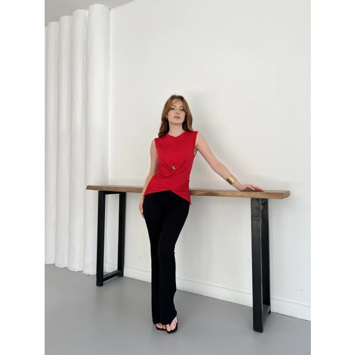 Bel Pencere Detaylı Bluz Kırmızı