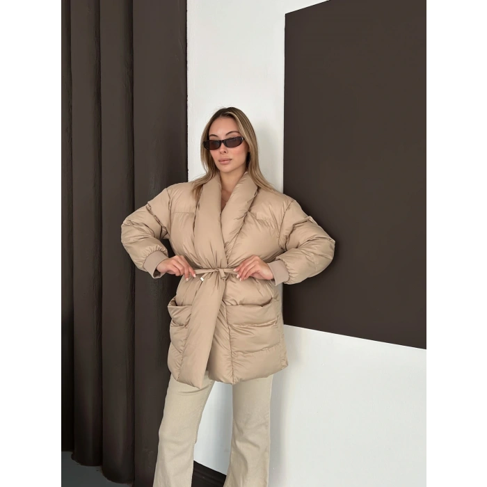 Belden Bağlamalı Cepli Şişme Mont Bej