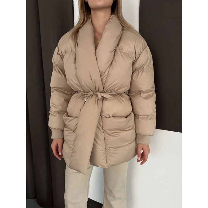 Belden Bağlamalı Cepli Şişme Mont Bej