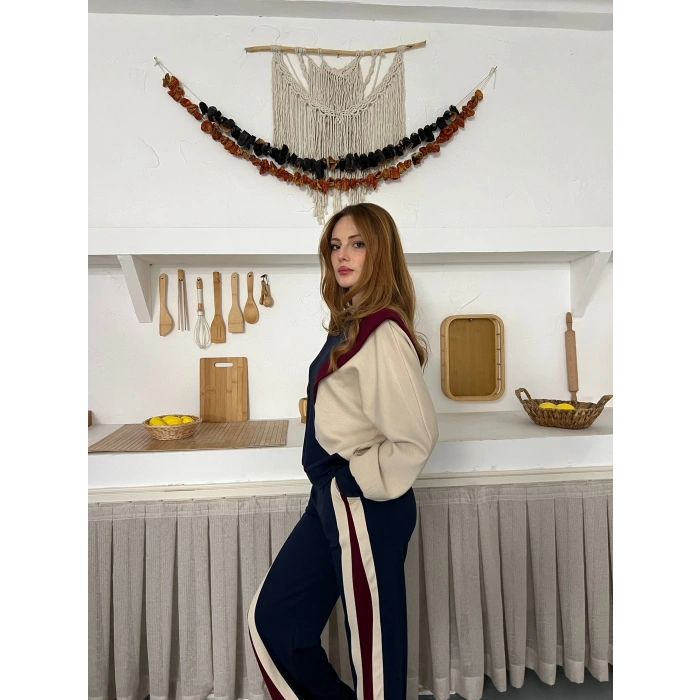 Boyu Uzun Gösteren Viral Takım Lacivert