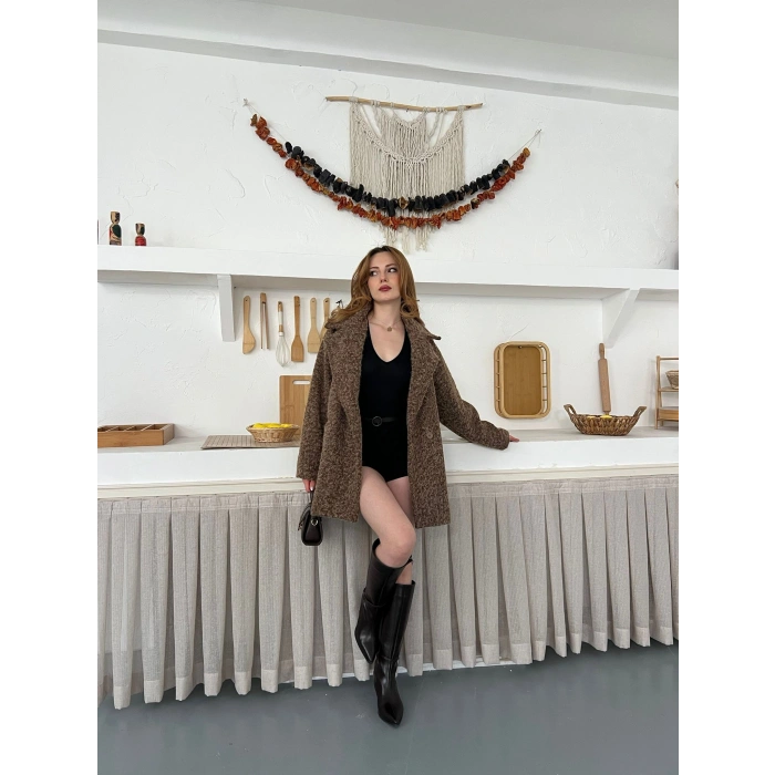 Buklet Dokulu Tek Düğme Detay Kaban Kahve