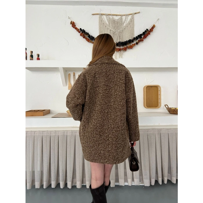 Buklet Dokulu Tek Düğme Detay Kaban Kahve