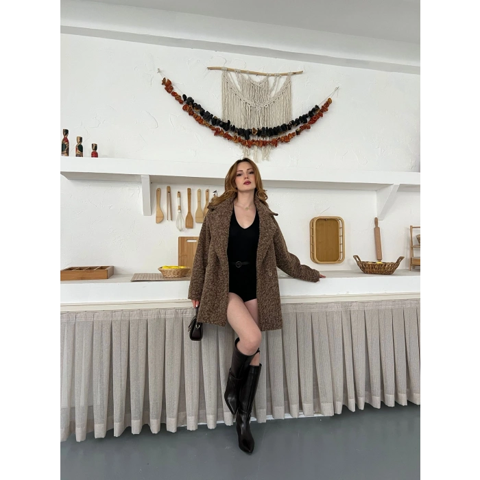 Buklet Dokulu Tek Düğme Detay Kaban Kahve