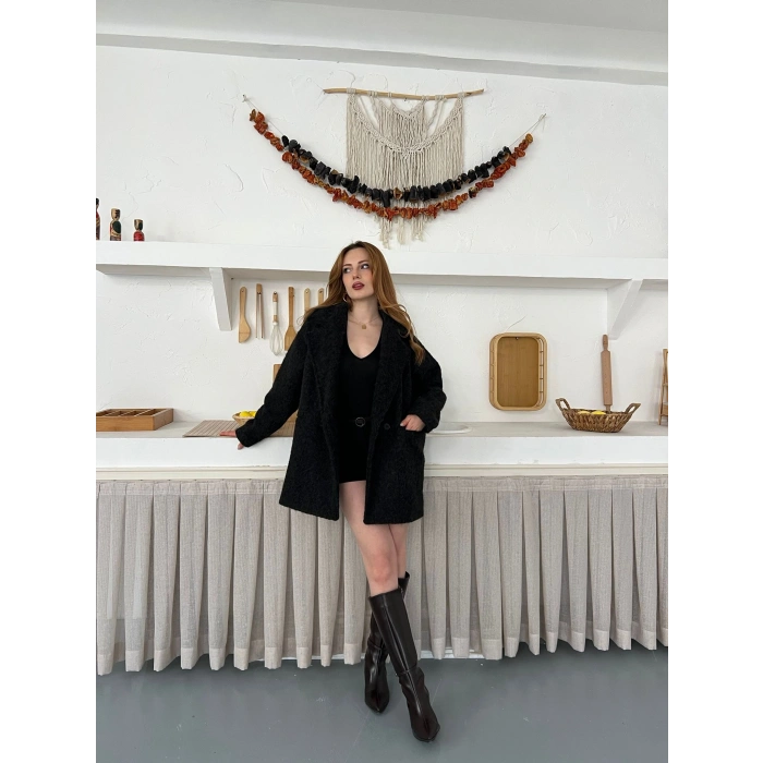 Buklet Dokulu Tek Düğme Detay Kaban Siyah