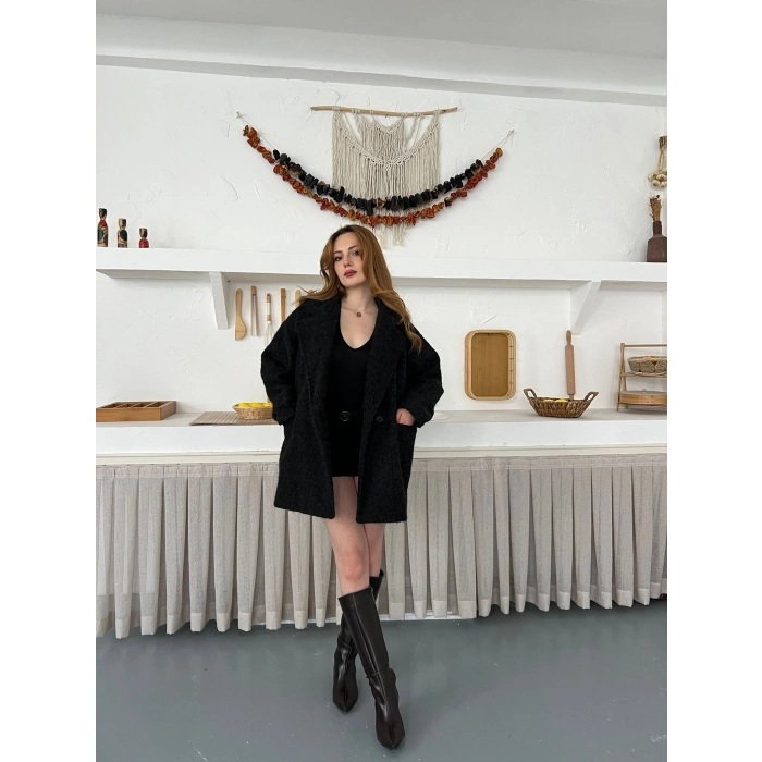 Buklet Dokulu Tek Düğme Detay Kaban Siyah