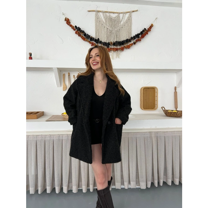 Buklet Dokulu Tek Düğme Detay Kaban Siyah