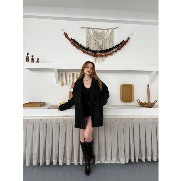 Buklet Dokulu Tek Düğme Detay Kaban Siyah