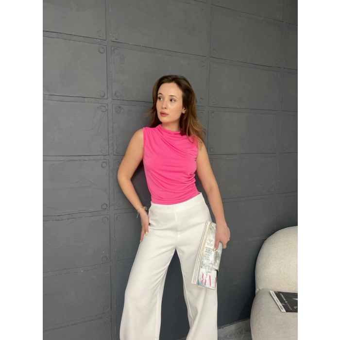 Büzgü Detay Dik Yaka Bluz Pembe