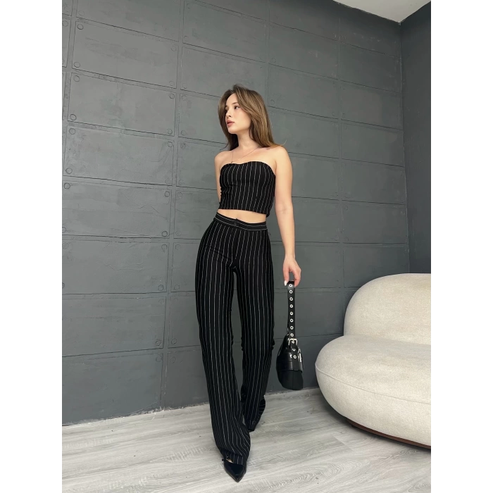 Çizgi Detaylı Croplu Takım Siyah