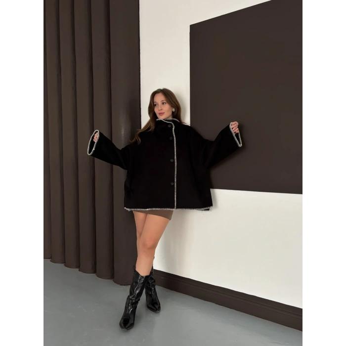 Çoban Dikiş Detaylı Boğazlı Kaşe Kaban Siyah