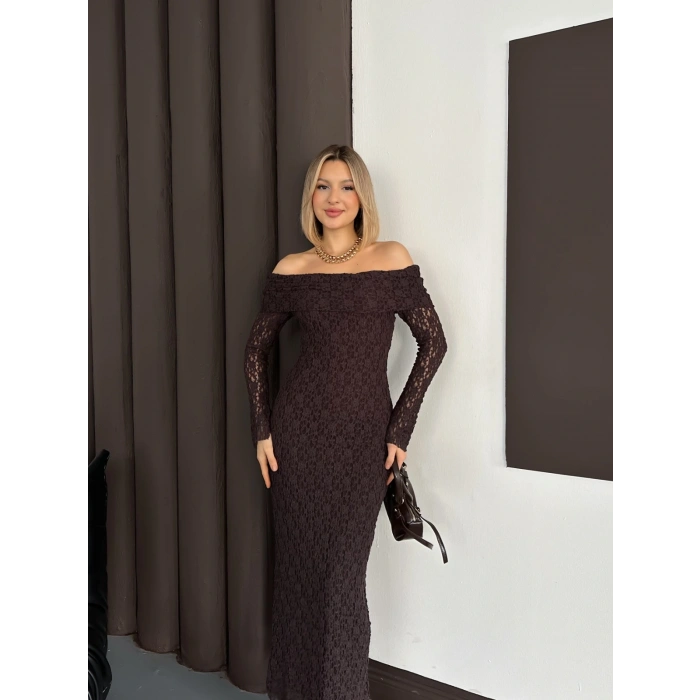 Dantel Madonna Yaka Elbise Kahve