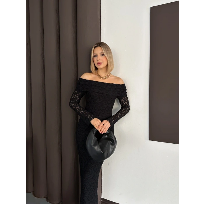 Dantel Madonna Yaka Elbise Siyah