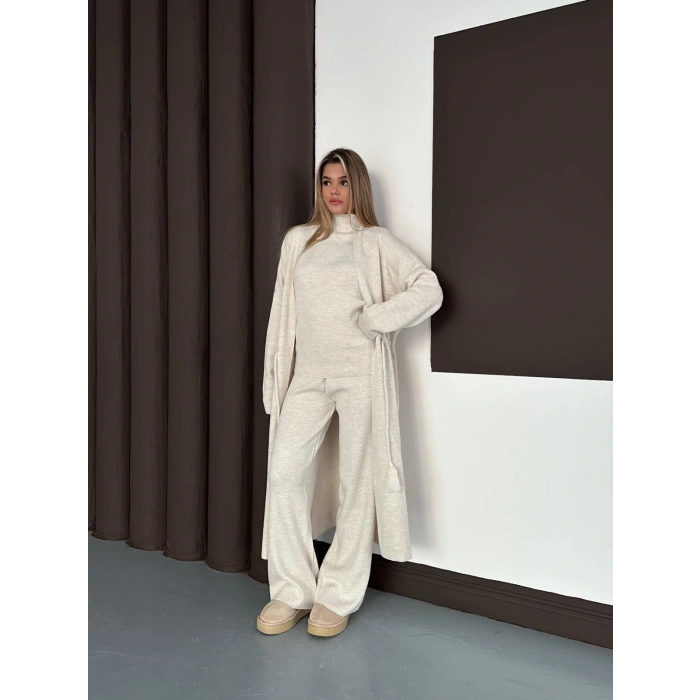 Dik Yaka Hırkalı Üçlü Set Bej