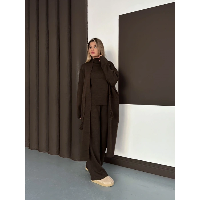 Dik Yaka Hırkalı Üçlü Set Kahverengi