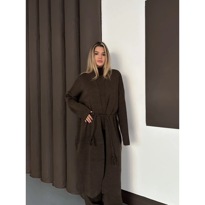 Dik Yaka Hırkalı Üçlü Set Kahverengi