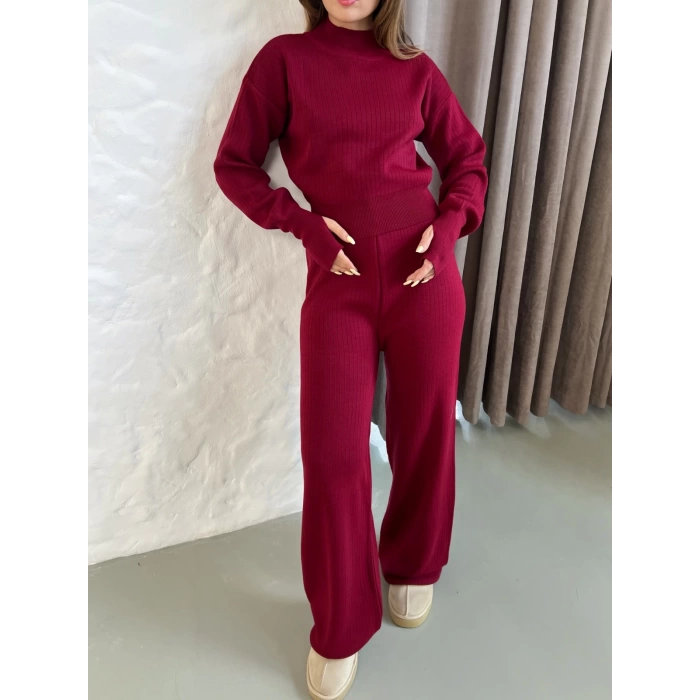 Dik Yaka Parmak Geçmeli Triko Takım Bordo