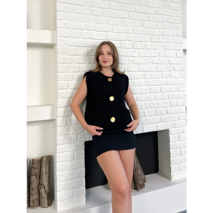 Düğme Detay Triko Yelek Siyah