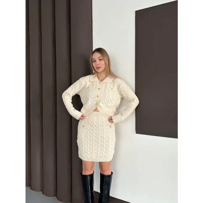 Düğme Detaylı Örgü Triko Takım Krem