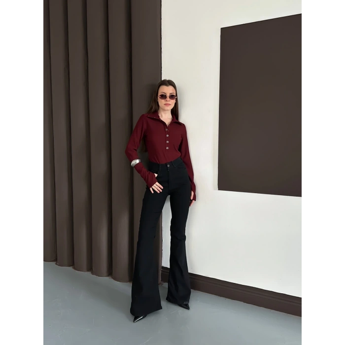 Düğme Detaylı Parmak Geçmeli Bluz Bordo