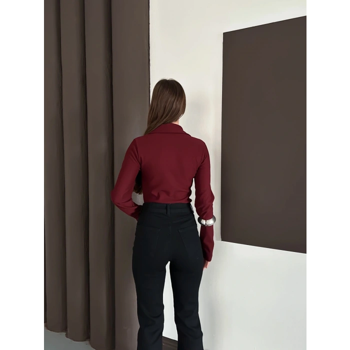 Düğme Detaylı Parmak Geçmeli Bluz Bordo