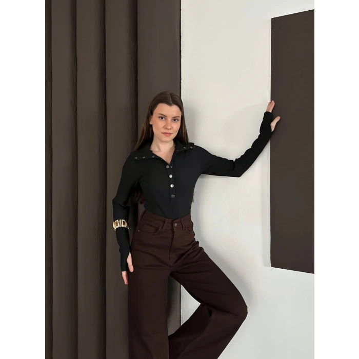 Düğme Detaylı Parmak Geçmeli Bluz Siyah