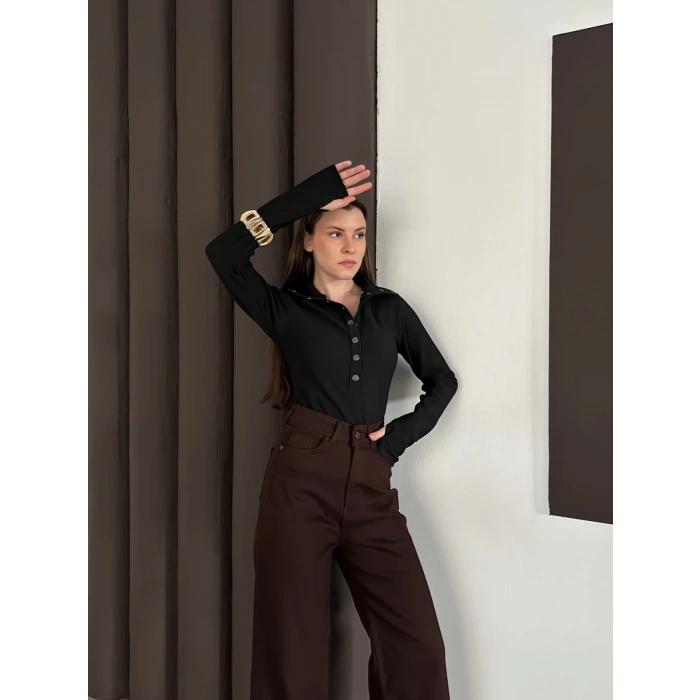 Düğme Detaylı Parmak Geçmeli Bluz Siyah