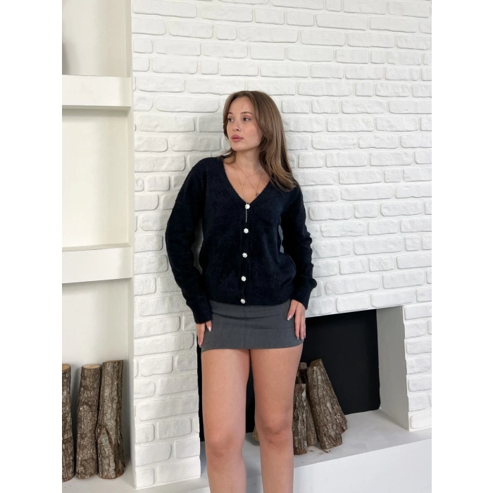 Düğme Detaylı Yumoş Hırka Siyah