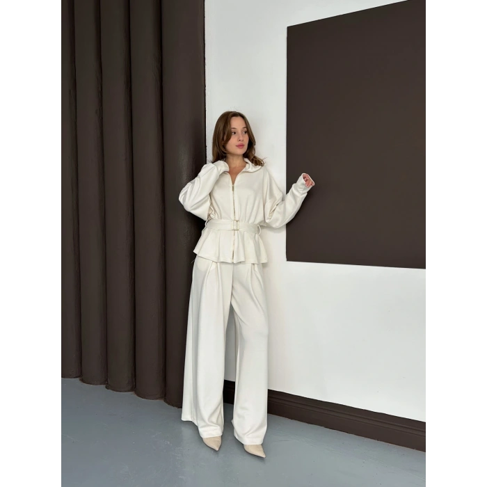 Fermuarlı Kemer Detaylı İkili Takım Beyaz