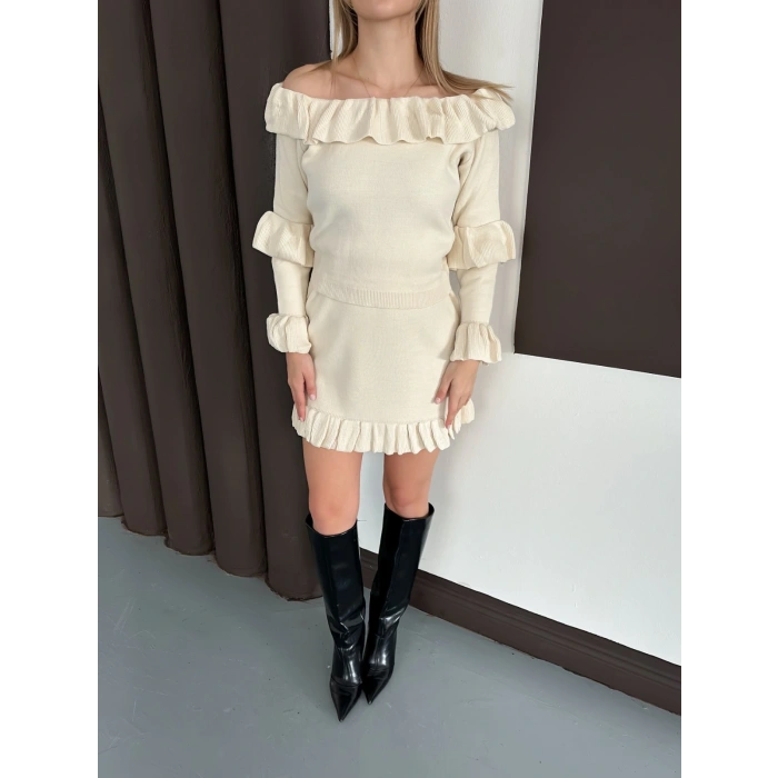 Fırfır Detay Triko İkili Takım Ekru