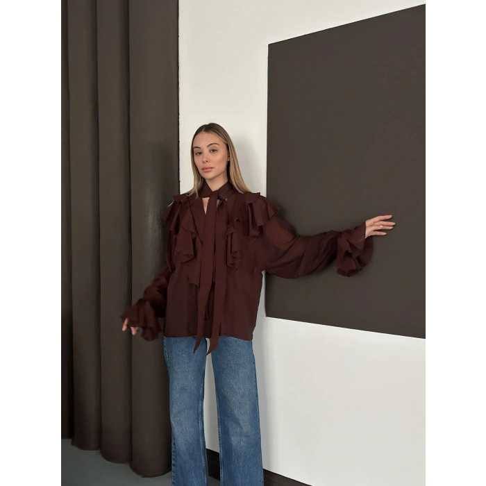Fular Detaylı Fırfırlı Tasarım Gömlek Acı Kahve