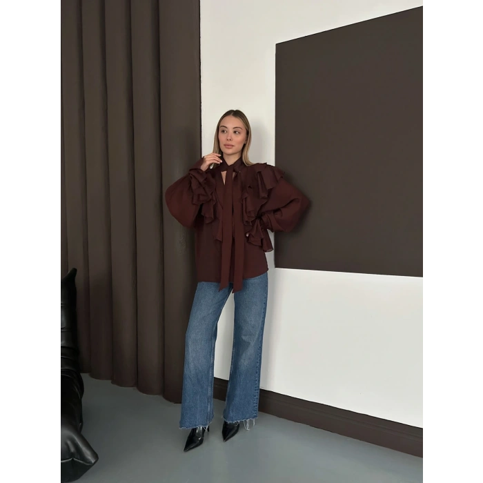 Fular Detaylı Fırfırlı Tasarım Gömlek Acı Kahve