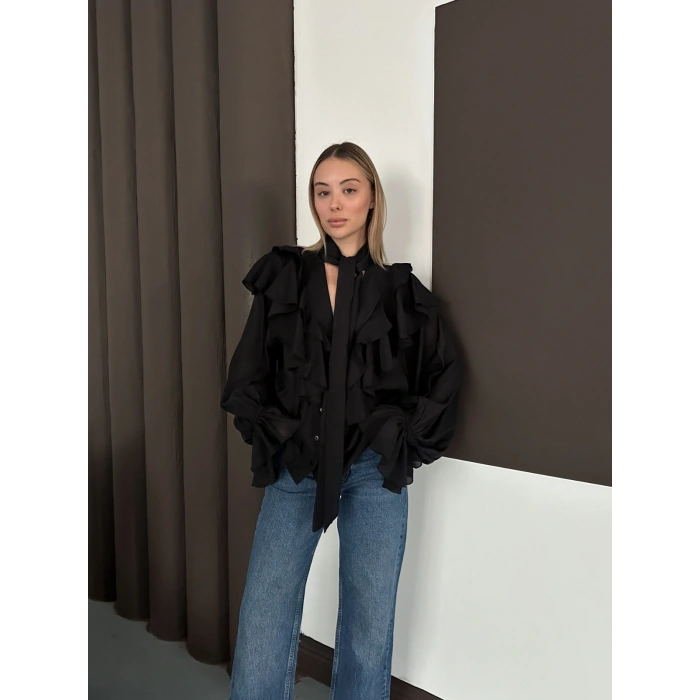 Fular Detaylı Fırfırlı Tasarım Gömlek Siyah