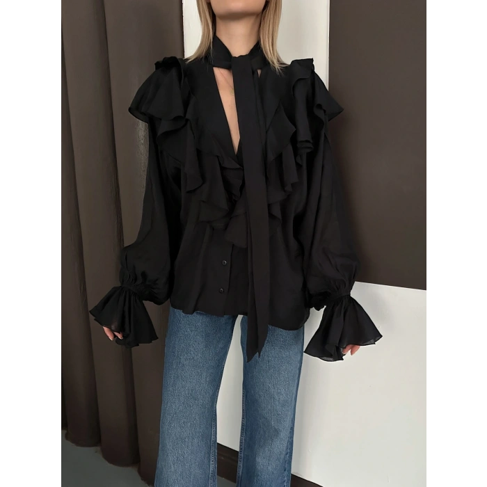Fular Detaylı Fırfırlı Tasarım Gömlek Siyah