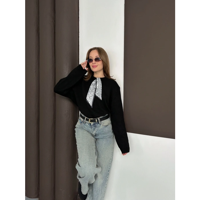 Fular Detaylı Triko Kazak Siyah