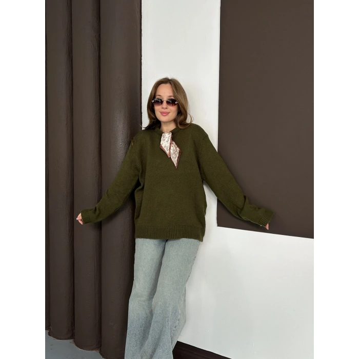 Fular Detaylı Triko Kazak Yeşil