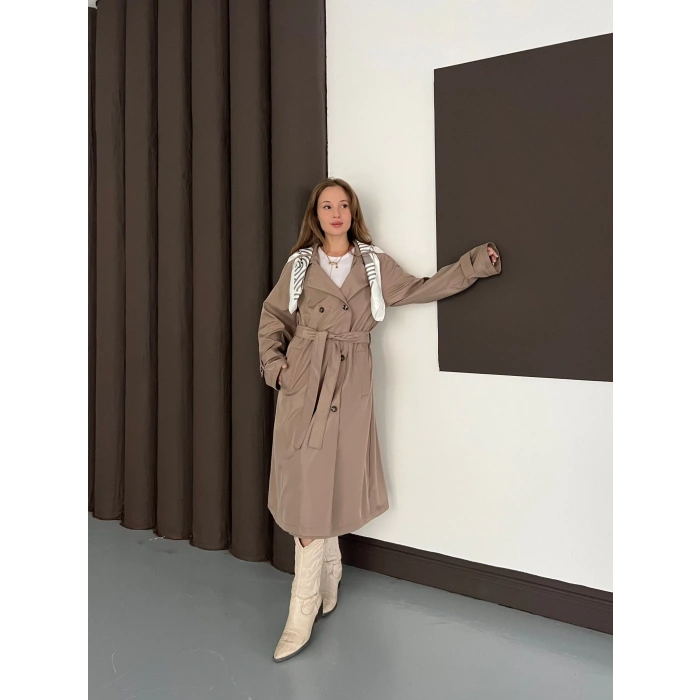 Fular Detaylı Uzun Trençkot Bej