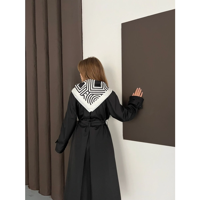 Fular Detaylı Uzun Trençkot Siyah