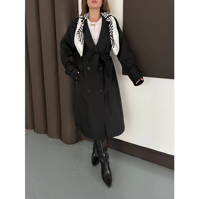 Fular Detaylı Uzun Trençkot Siyah
