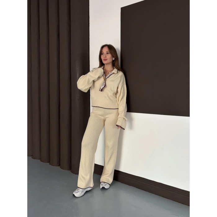 Fularlı Çoban Dikiş Triko Takım Bej