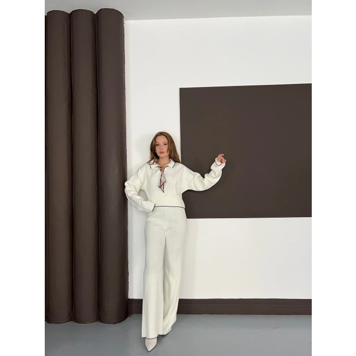 Fularlı Çoban Dikiş Triko Takım Ekru