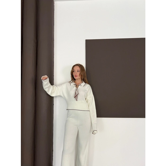 Fularlı Çoban Dikiş Triko Takım Ekru