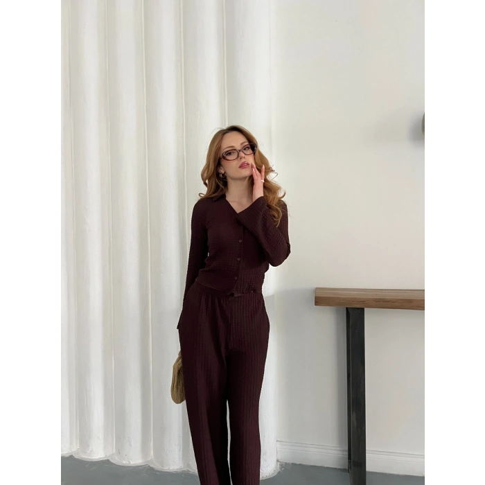 Gofre Kumaş Gömlekli Takım Acı Kahve
