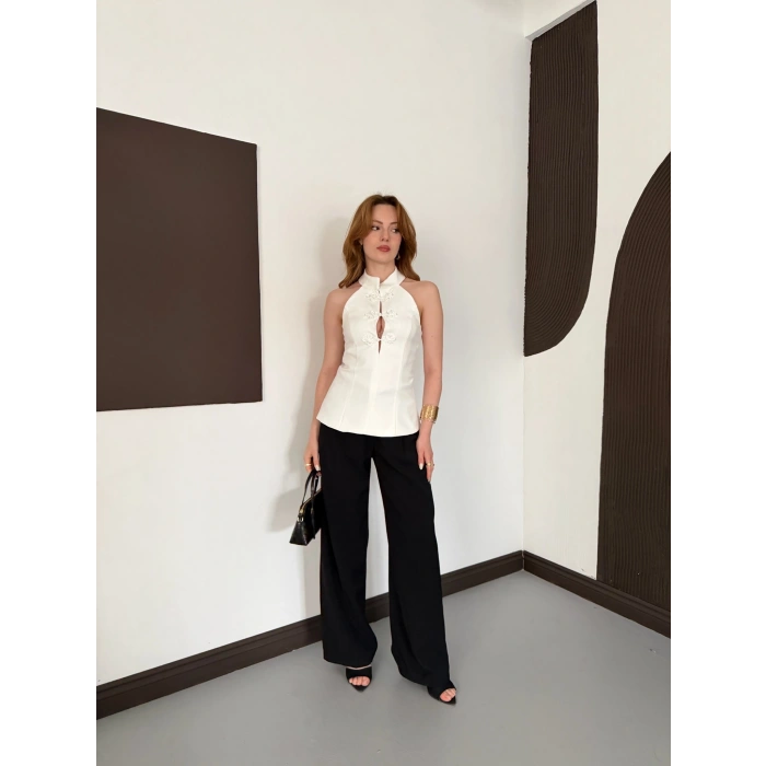 Halter Yaka Sırt Dekolte Fermuarlı Bluz Beyaz