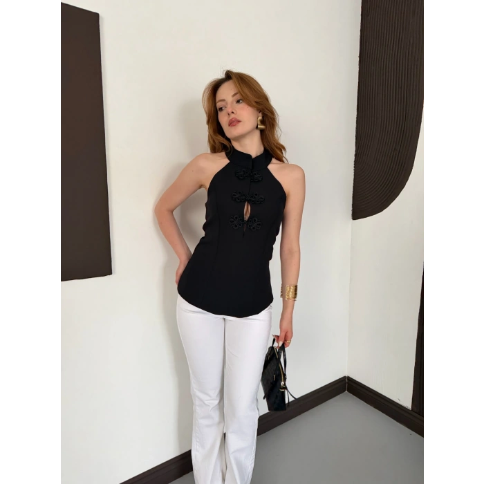 Halter Yaka Sırt Dekolte Fermuarlı Bluz Siyah