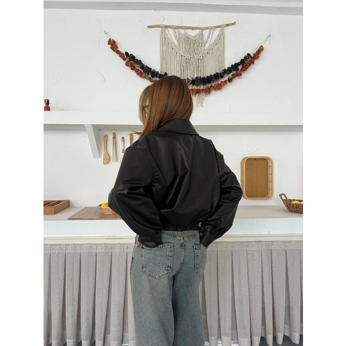 İçi Peluşlu Bel Lastikli Deri Ceket Siyah