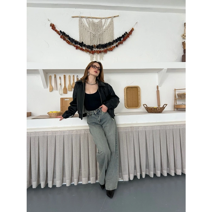 İçi Peluşlu Bel Lastikli Deri Ceket Siyah