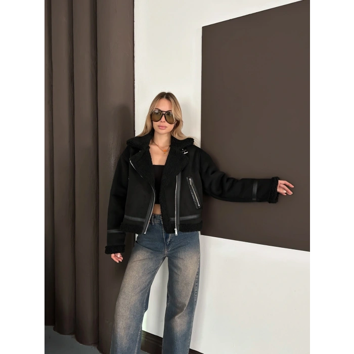 İçi Peluşlu Lamine Ceket Siyah