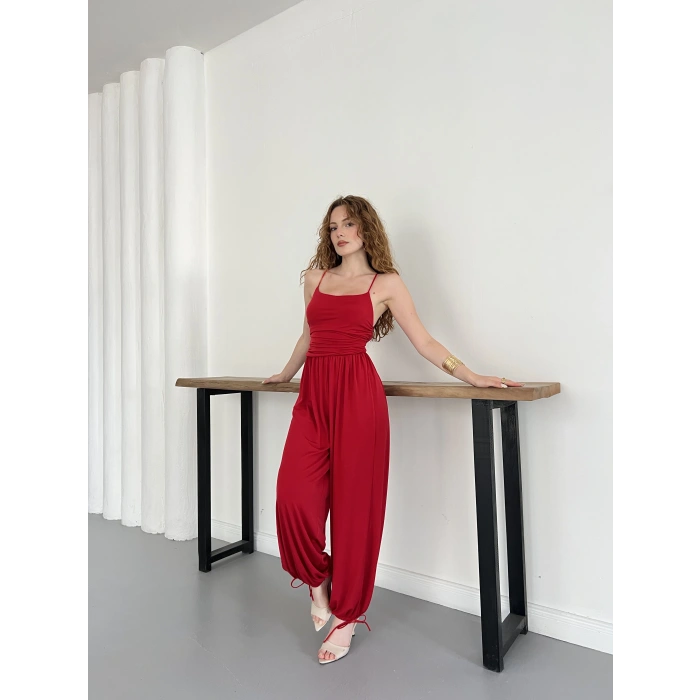 İp Askılı Paça Detaylı Tulum Kırmızı