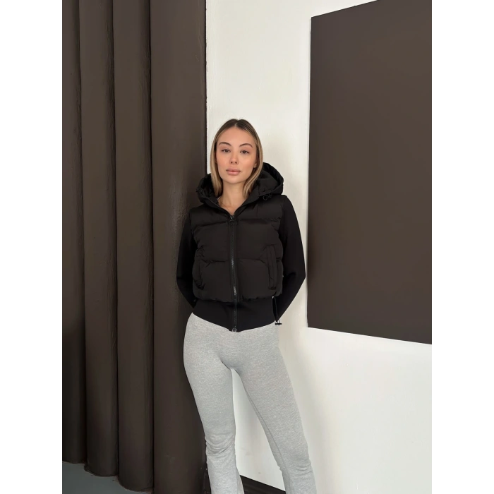 Kapüşonlu Crop Şişme Mont Siyah